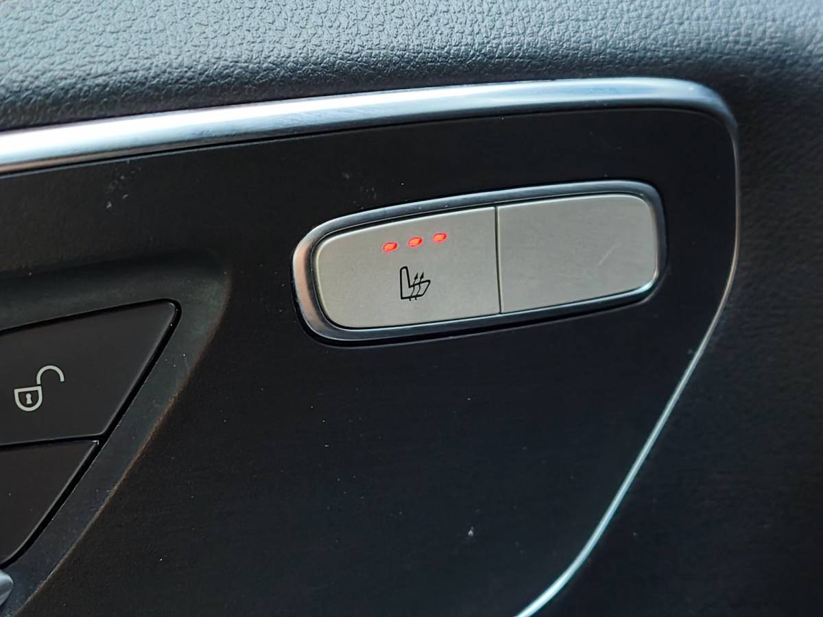 Mercedes-Benz Vito Mercedes-Benz Vito 114CDI DUBBELE CABINE AUT LANG LED PDC TREKHAAK CLIMATE CRUISE