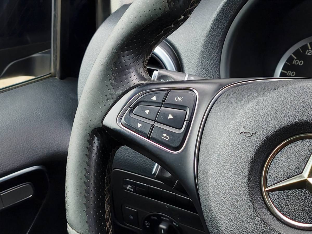 Mercedes-Benz Vito Mercedes-Benz Vito 114CDI DUBBELE CABINE AUT LANG LED PDC TREKHAAK CLIMATE CRUISE