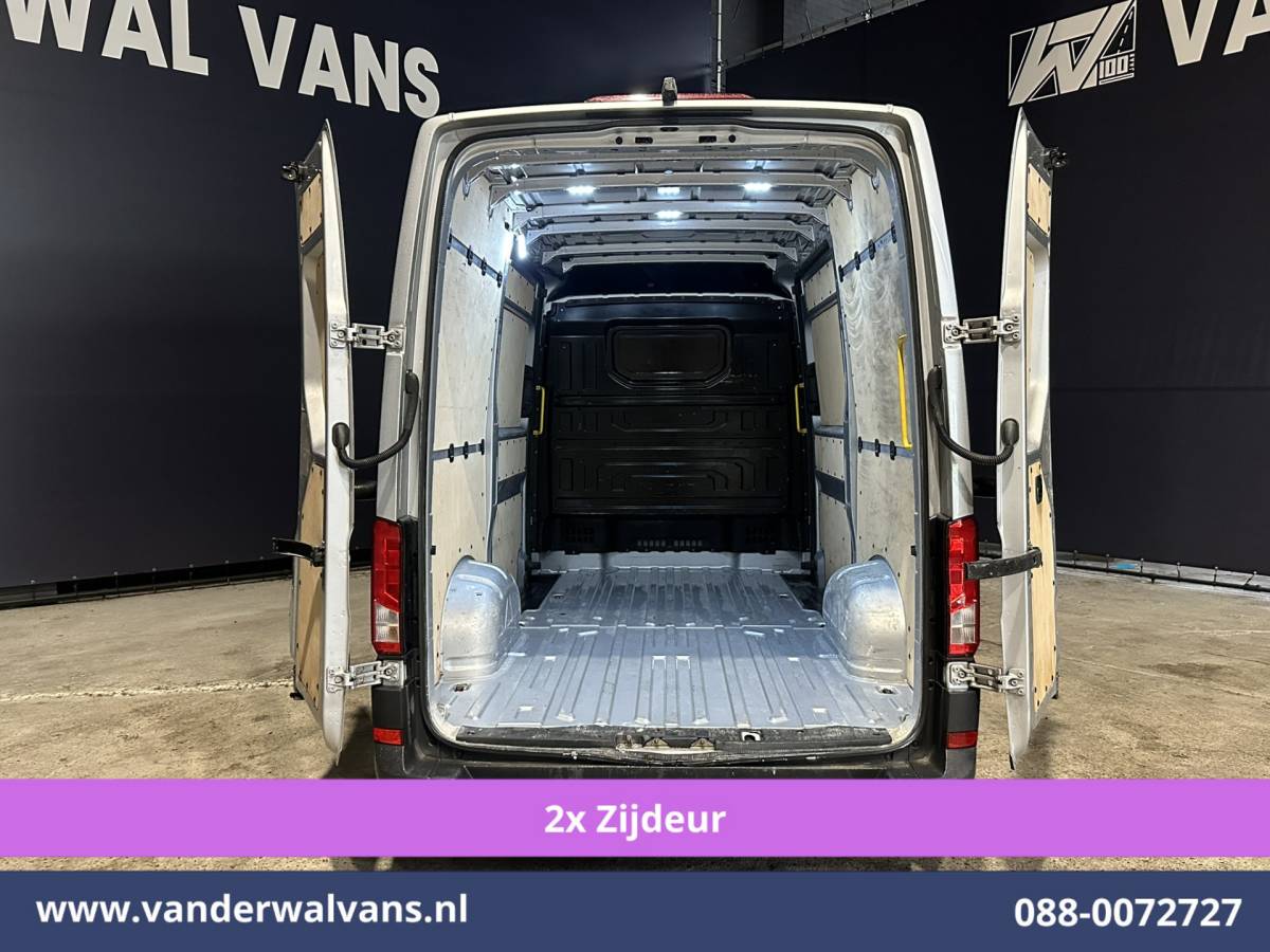 Volkswagen Crafter Volkswagen Crafter 2.0 TDI 177pk L3H3 L2H2 Euro6 Airco | 2x Zijdeur | Camera | Navigatie | Apple Carplay Android Auto, Bijrijdersbank