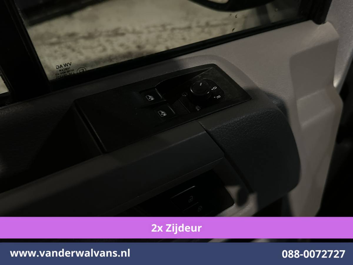 Volkswagen Crafter Volkswagen Crafter 2.0 TDI 177pk L3H3 L2H2 Euro6 Airco | 2x Zijdeur | Camera | Navigatie | Apple Carplay Android Auto, Bijrijdersbank