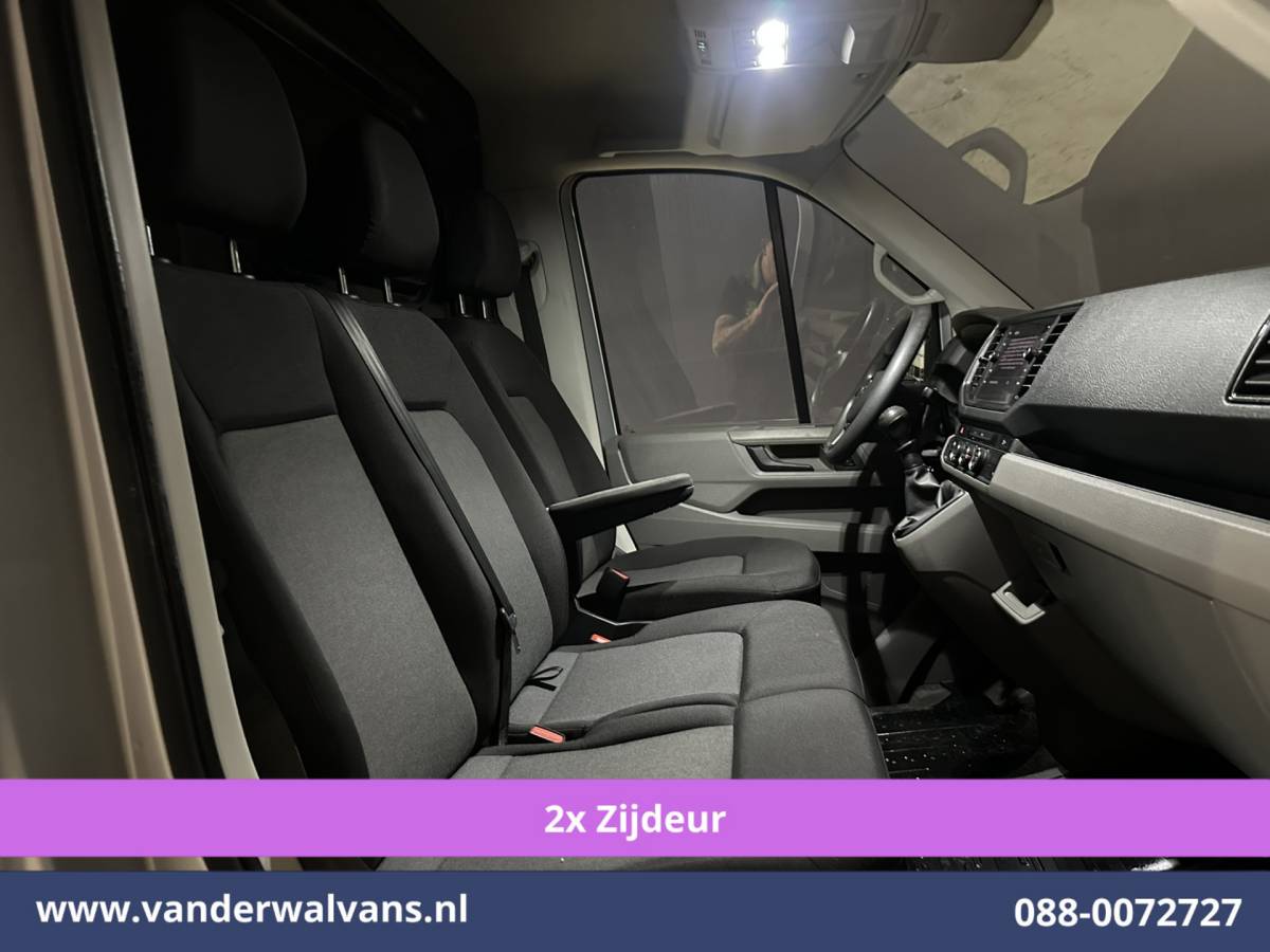 Volkswagen Crafter Volkswagen Crafter 2.0 TDI 177pk L3H3 L2H2 Euro6 Airco | 2x Zijdeur | Camera | Navigatie | Apple Carplay Android Auto, Bijrijdersbank