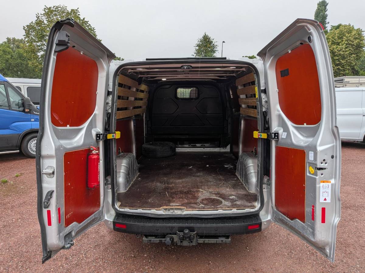 Ford Transit Custom Ford Transit Custom 300 2.0 TDCI L2H1 Airco / Cruise / Navi