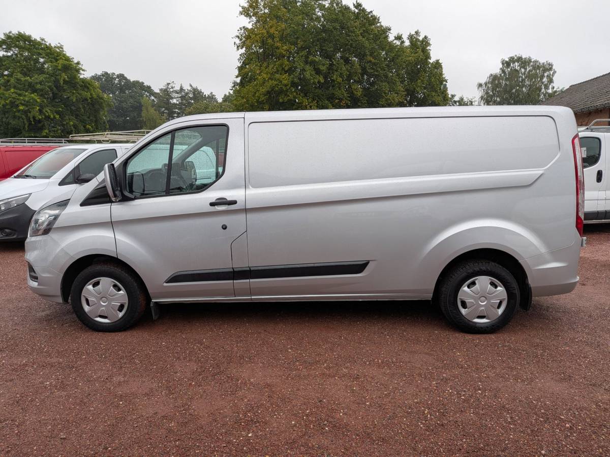 Ford Transit Custom Ford Transit Custom 300 2.0 TDCI L2H1 Airco / Cruise / Navi