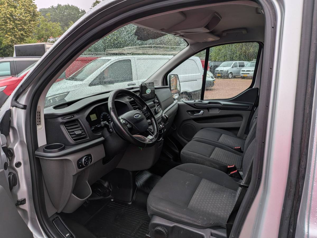 Ford Transit Custom Ford Transit Custom 300 2.0 TDCI L2H1 Airco / Cruise / Navi