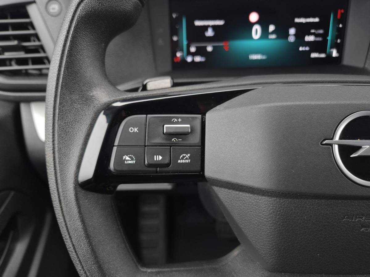 Opel Vivaro Opel Vivaro 2.0 L3 Automaat Carplay Camera Cruise Trekhaak