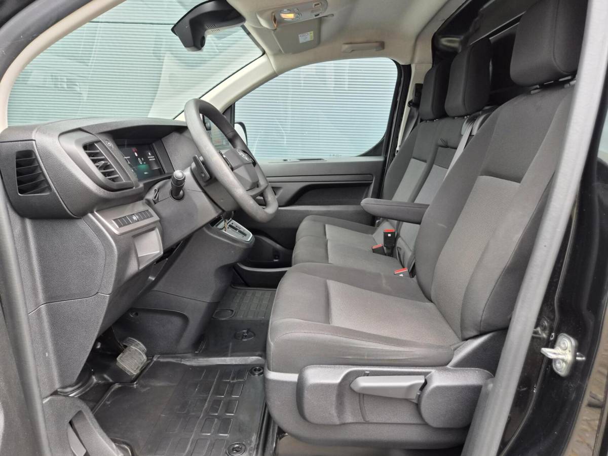 Opel Vivaro Opel Vivaro 2.0 L3 Automaat Carplay Camera Cruise Trekhaak