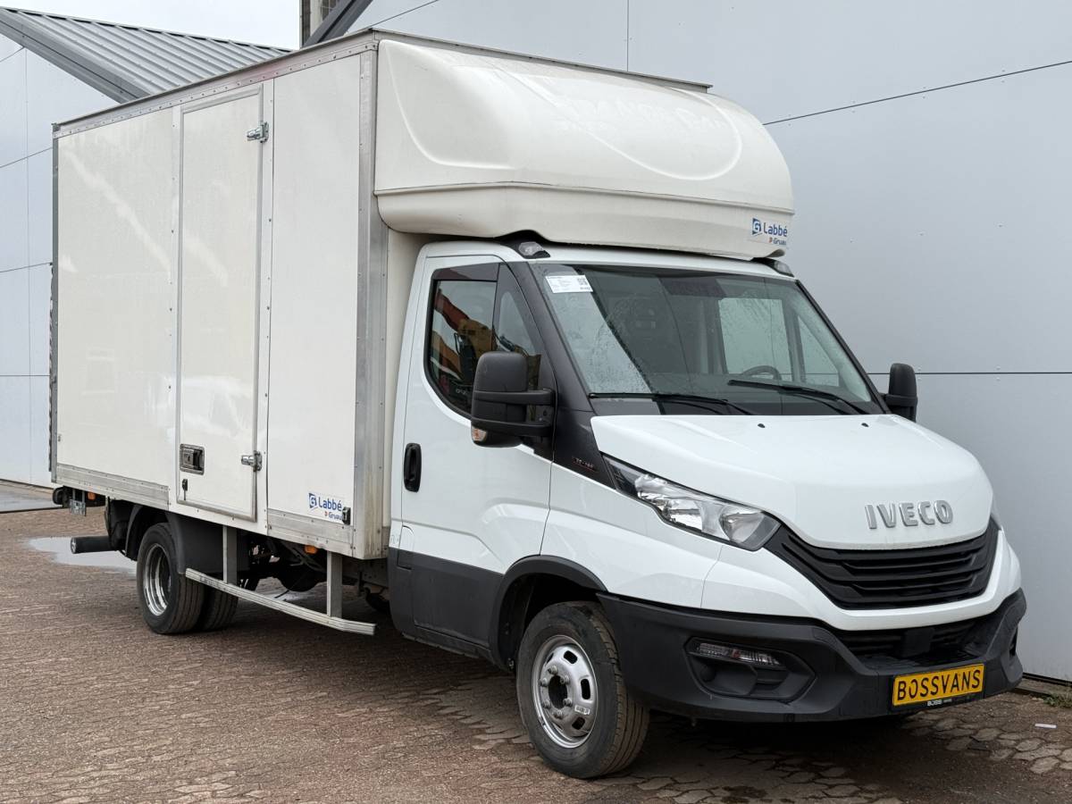 Iveco Daily Iveco Daily 35C16 3.0 160PK Bakwagen Laadklep Zijdeur Camera Climate Control Bluetooth Meubelbak Koffer