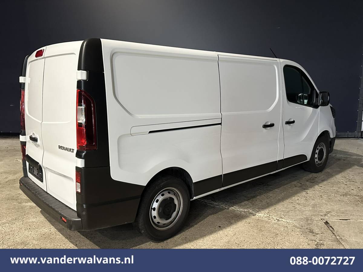 Renault Trafic Renault Trafic 2.0 dCi 130pk L2H1 Euro6 Airco | Navigatie | LED | Cruisecontrol | Parkeersensoren, Bijrijdersbank