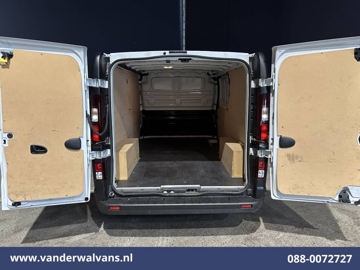 Renault Trafic Renault Trafic 2.0 dCi 130pk L2H1 Euro6 Airco | Navigatie | LED | Cruisecontrol | Parkeersensoren, Bijrijdersbank