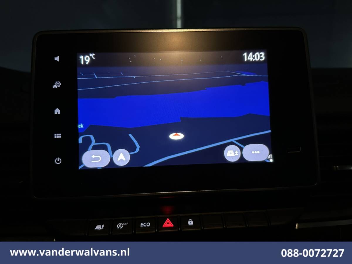 Renault Trafic Renault Trafic 2.0 dCi 130pk L2H1 Euro6 Airco | Navigatie | LED | Cruisecontrol | Parkeersensoren, Bijrijdersbank