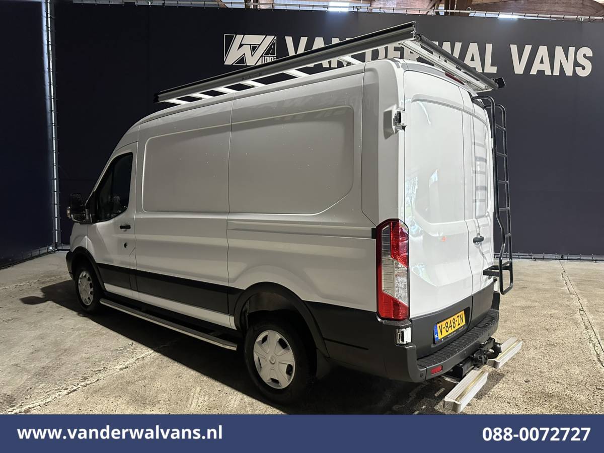 Ford Transit Ford Transit 2.0 TDCI L2H2 Euro6 Airco | Imperiaal | 2800kg Trekhaak | Cruisecontrol | Stoelverwarming Elektrisch verstelbare bestuurdersstoel, Sidebars, Parkeersensoren, Bijrijdersbank