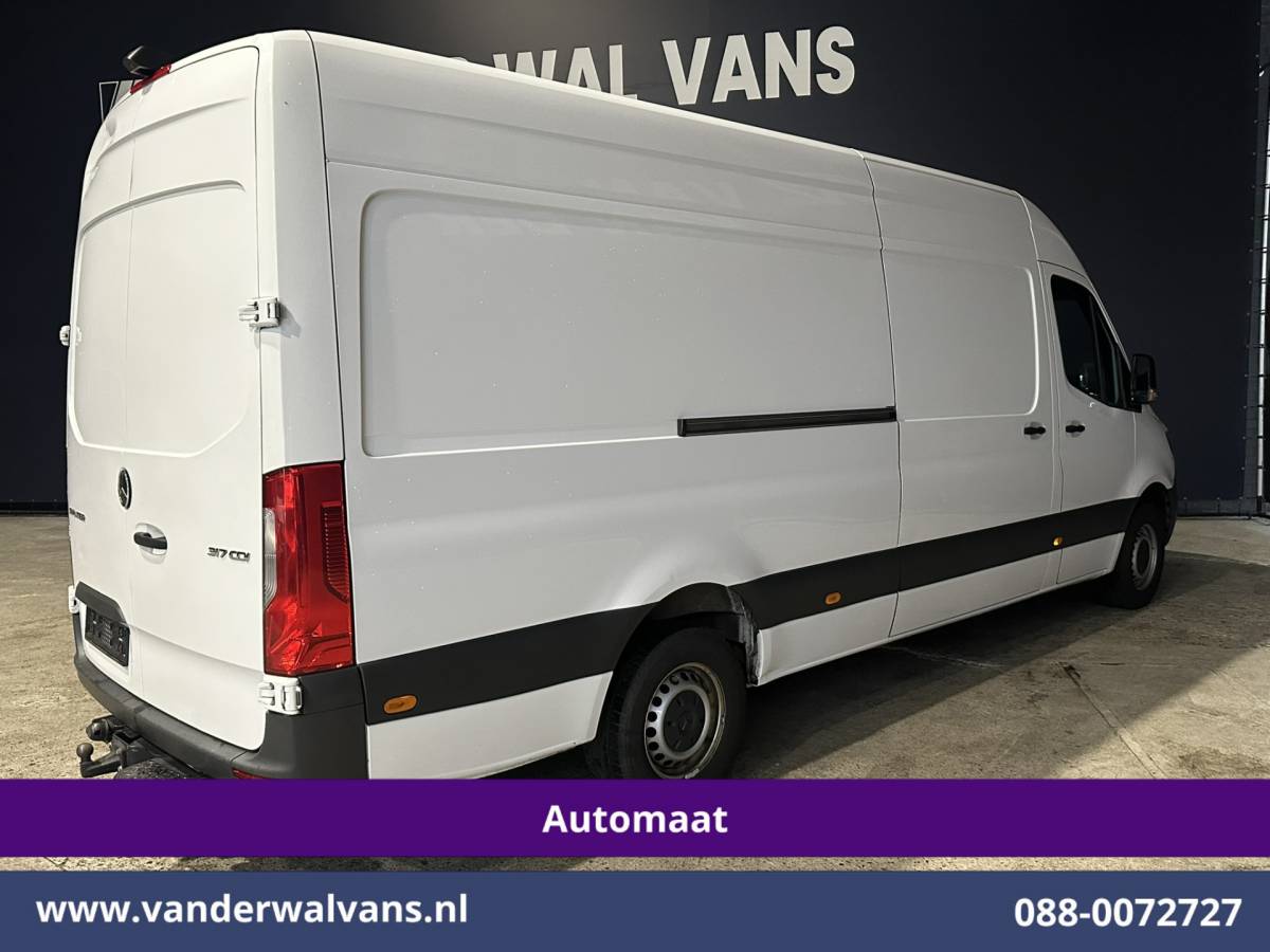Mercedes-Benz Sprinter Mercedes-Benz Sprinter 317 CDI 170pk 9G-Tronic Automaat 3500kg Trekhaak L3H2 Euro6 Airco | Camera | Navigatie | Apple Carplay Android Auto, Bijrijdersbank