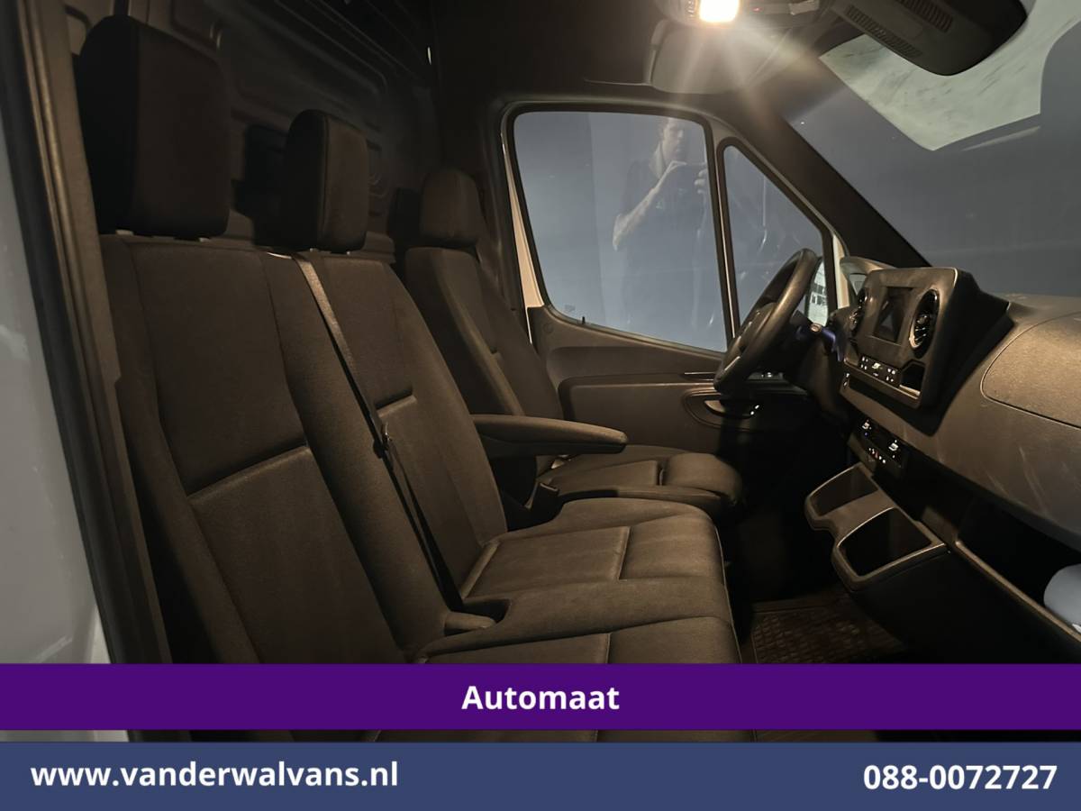 Mercedes-Benz Sprinter Mercedes-Benz Sprinter 317 CDI 170pk 9G-Tronic Automaat 3500kg Trekhaak L3H2 Euro6 Airco | Camera | Navigatie | Apple Carplay Android Auto, Bijrijdersbank
