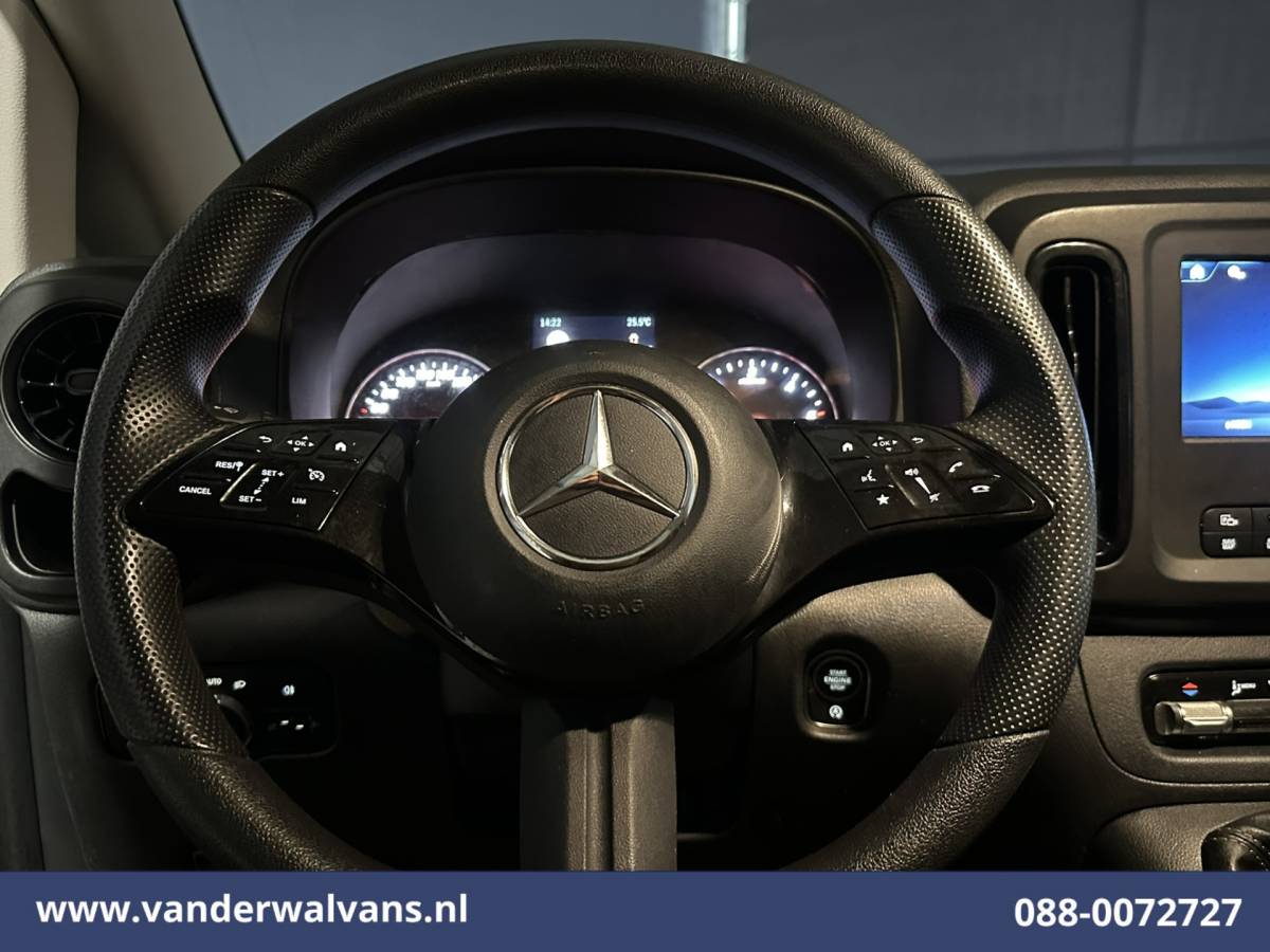 Mercedes-Benz Vito Mercedes-Benz Vito 116 CDI 164pk L2H1 2025 Model Euro6 Airco | Camera | XXL MBUX | Navigatie | Adaptieve Cruisecontrol | Stoelverwarming Parkeersensoren, Bijrijdersbank