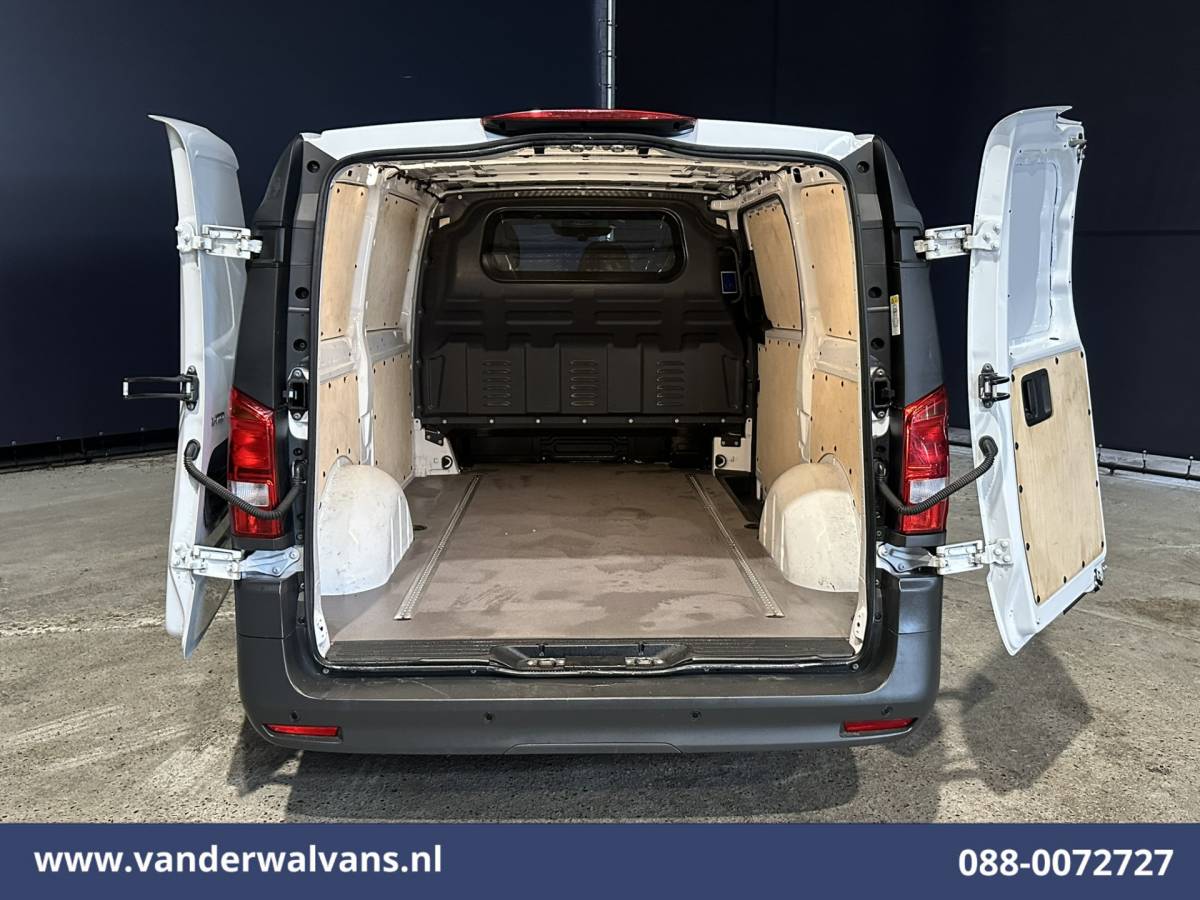 Mercedes-Benz Vito Mercedes-Benz Vito 116 CDI 164pk L2H1 2025 Model Euro6 Airco | Camera | XXL MBUX | Navigatie | Adaptieve Cruisecontrol | Stoelverwarming Parkeersensoren, Bijrijdersbank