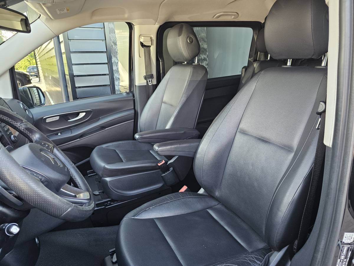 Mercedes-Benz Vito Mercedes-Benz Vito 116 CDI Lang DC Comfort Automaat | LED | Standkachel | Camera | Stoelverwarming | Leder | Trekhaak | Keyless | Blind Spot | Lane assist |