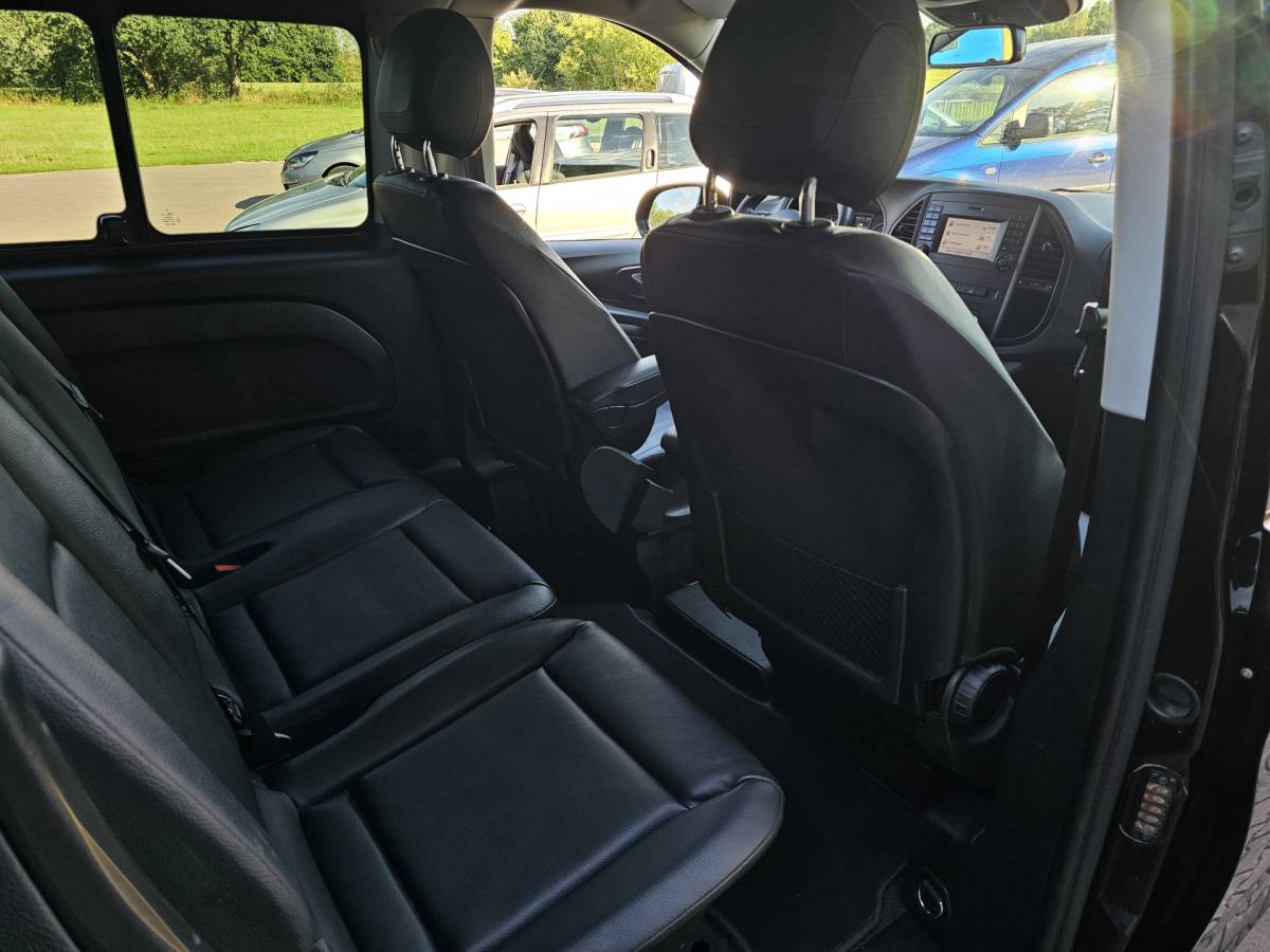 Mercedes-Benz Vito Mercedes-Benz Vito 116 CDI Lang DC Comfort Automaat | LED | Standkachel | Camera | Stoelverwarming | Leder | Trekhaak | Keyless | Blind Spot | Lane assist |