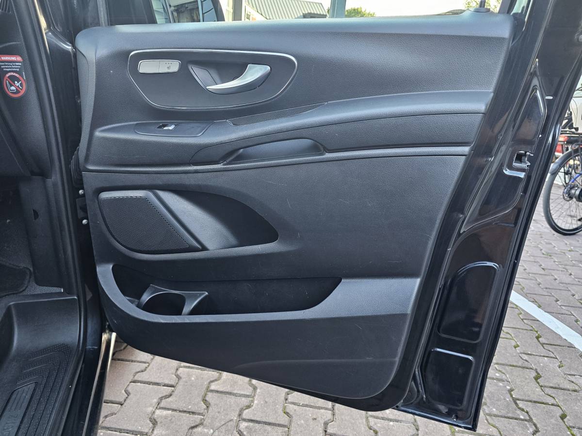 Mercedes-Benz Vito Mercedes-Benz Vito 116 CDI Lang DC Comfort Automaat | LED | Standkachel | Camera | Stoelverwarming | Leder | Trekhaak | Keyless | Blind Spot | Lane assist |