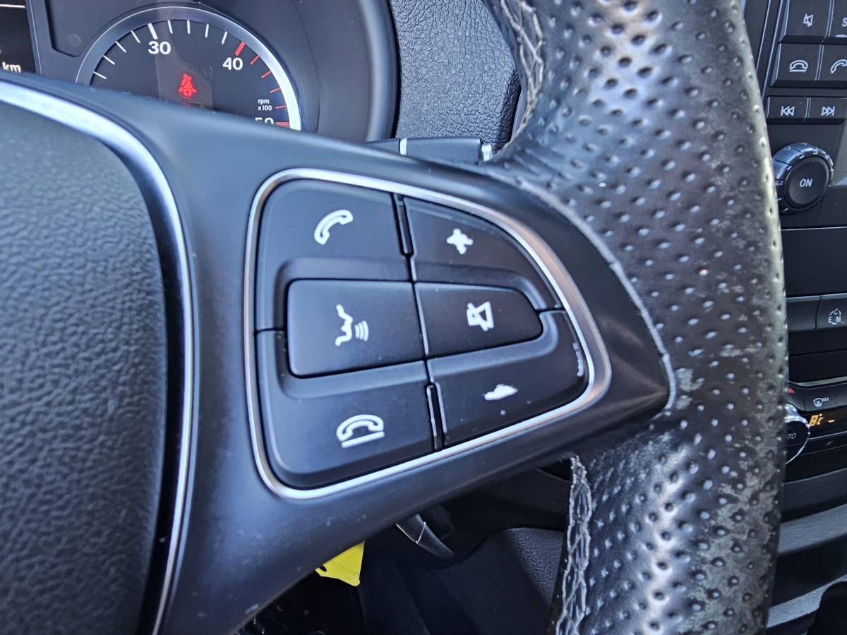 Mercedes-Benz Vito Mercedes-Benz Vito 116 CDI Lang DC Comfort Automaat | LED | Standkachel | Camera | Stoelverwarming | Leder | Trekhaak | Keyless | Blind Spot | Lane assist |