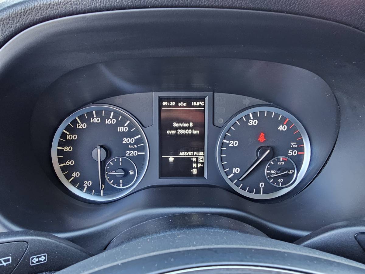Mercedes-Benz Vito Mercedes-Benz Vito 116 CDI Lang DC Comfort Automaat | LED | Standkachel | Camera | Stoelverwarming | Leder | Trekhaak | Keyless | Blind Spot | Lane assist |