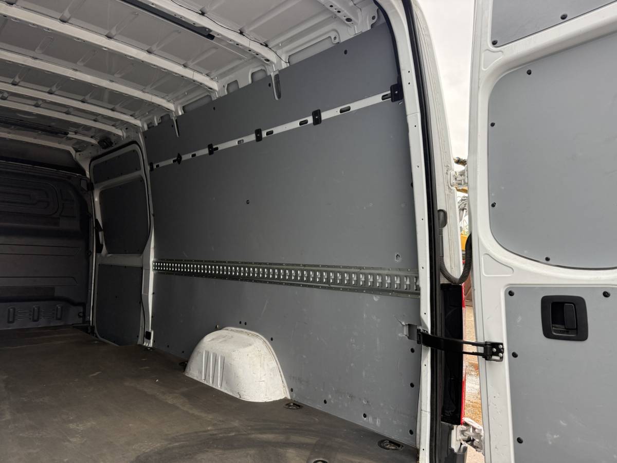 Mercedes-Benz Sprinter Mercedes-Benz Sprinter 315 1.9 CDI Automaat L3H2 Climate Control Adaptieve Cruise Carplay Trekhaak 2.8t Camera Stoelverwarming Parkeersensoren voor achter