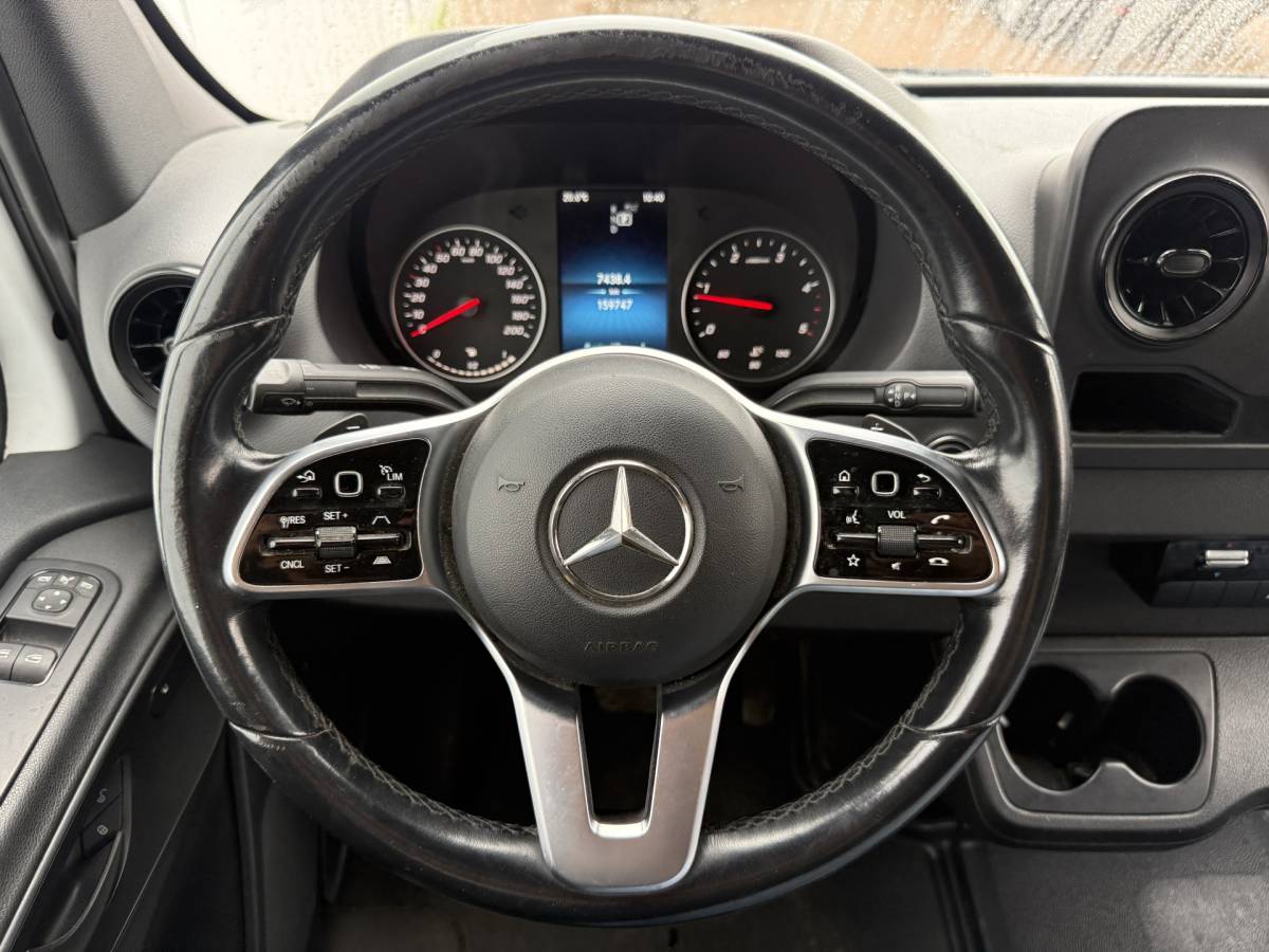 Mercedes-Benz Sprinter Mercedes-Benz Sprinter 315 1.9 CDI Automaat L3H2 Climate Control Adaptieve Cruise Carplay Trekhaak 2.8t Camera Stoelverwarming Parkeersensoren voor achter