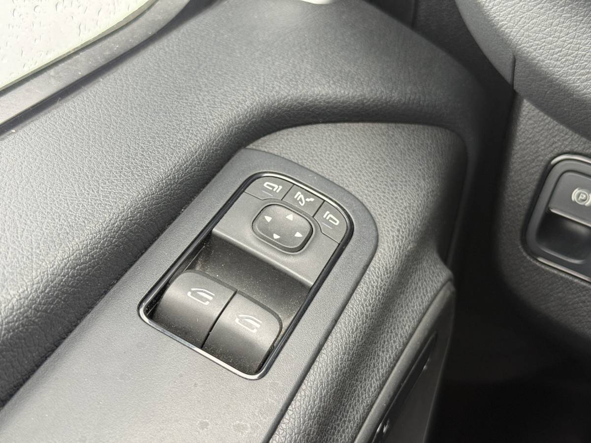Mercedes-Benz Sprinter Mercedes-Benz Sprinter 315 1.9 CDI Automaat L3H2 Climate Control Adaptieve Cruise Carplay Trekhaak 2.8t Camera Stoelverwarming Parkeersensoren voor achter