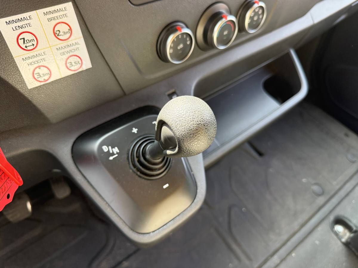 Renault Master Renault Master Plancher T35 2.3 DCI 150PK Lowliner Bakwagen Airco Cruise Control Camera Foodtruck Meubelbak Paardenwagen