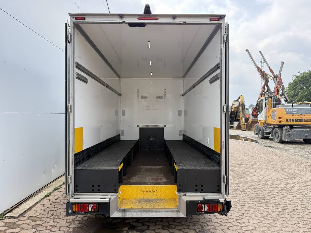 Renault Master Renault Master Plancher T35 2.3 DCI 150PK Lowliner Bakwagen Airco Cruise Control Camera Foodtruck Meubelbak Paardenwagen