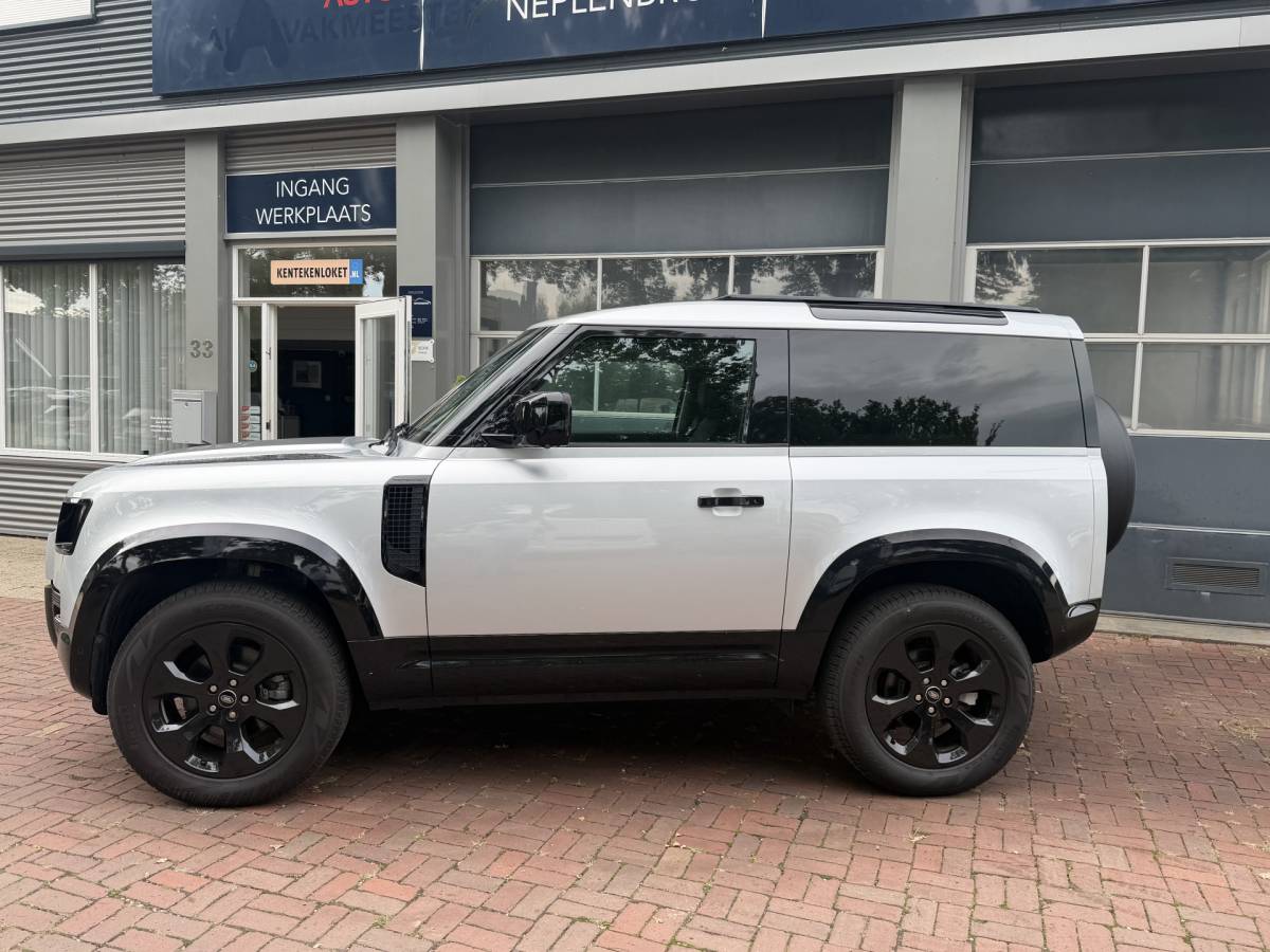 Land Rover Defender Land Rover Defender 3.0 D200 90 MHEV S Grijskenteken uit 2021 km 125.000