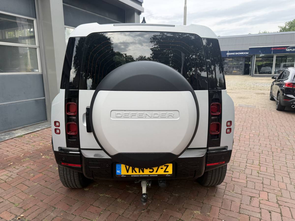Land Rover Defender Land Rover Defender 3.0 D200 90 MHEV S Grijskenteken uit 2021 km 125.000
