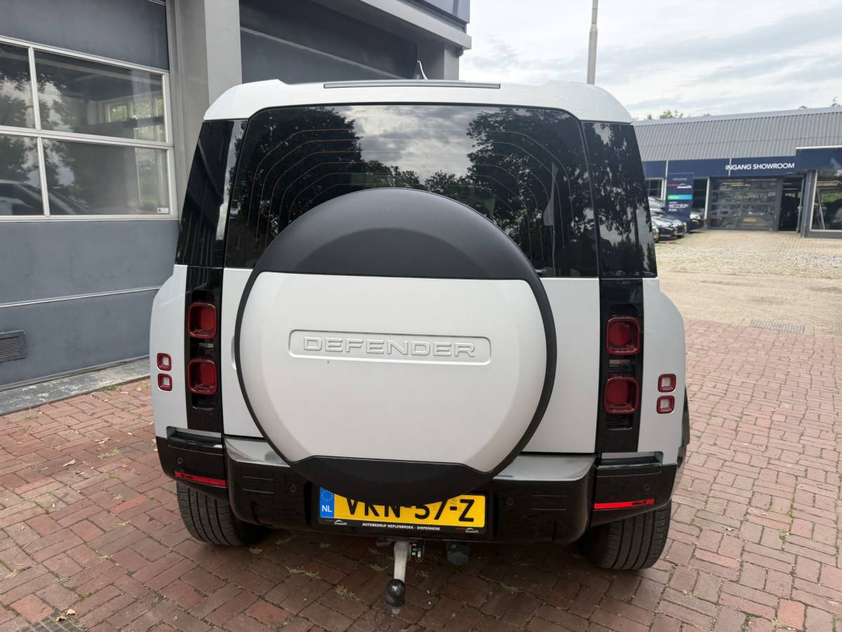 Land Rover Defender Land Rover Defender 3.0 D200 90 MHEV S Grijskenteken uit 2021 km 125.000