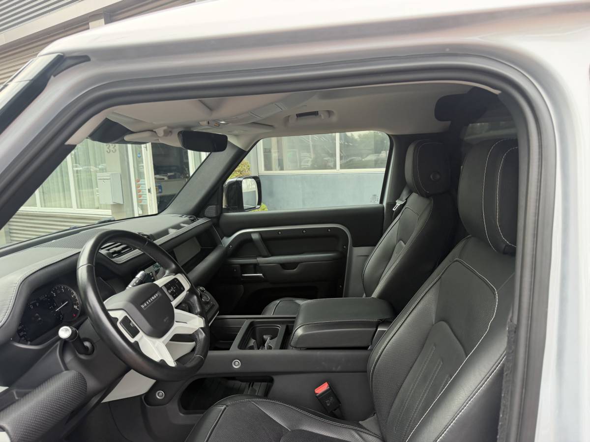 Land Rover Defender Land Rover Defender 3.0 D200 90 MHEV S Grijskenteken uit 2021 km 125.000