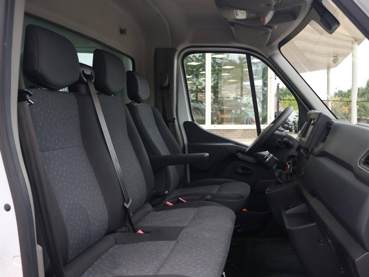 Opel Movano Opel Movano 2.3 TURBO 150 PK MEUBELBAK BAKWAGEN LAADKLEP + CAMERA | CARPLAY | CLIMATE | CRUISE