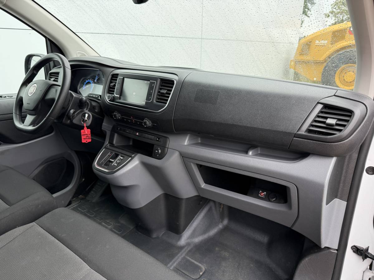 Fiat E-Scudo Fiat e-Scudo 50 kWh 136PK Elektrisch! L1 223km WLTP 94,9% (SOH) Snelladen Climate control Cruise control Carplay Parkeersensoren