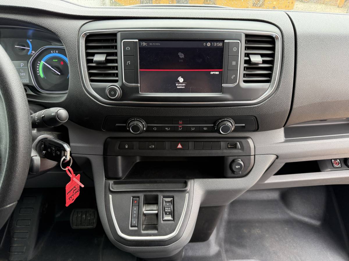 Fiat E-Scudo Fiat e-Scudo 50 kWh 136PK Elektrisch! L1 223km WLTP 94,9% (SOH) Snelladen Climate control Cruise control Carplay Parkeersensoren