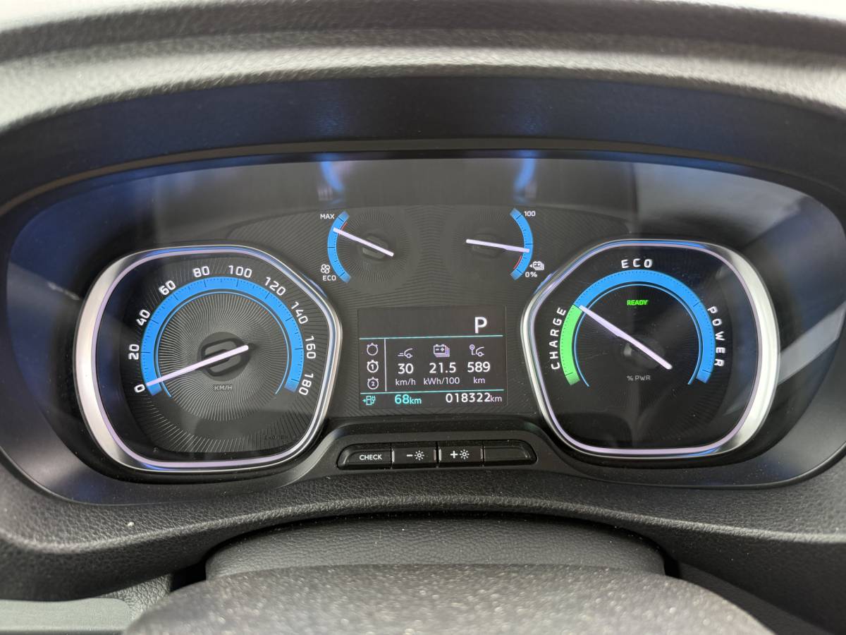 Fiat E-Scudo Fiat e-Scudo 50 kWh 136PK Elektrisch! L1 223km WLTP 94,9% (SOH) Snelladen Climate control Cruise control Carplay Parkeersensoren