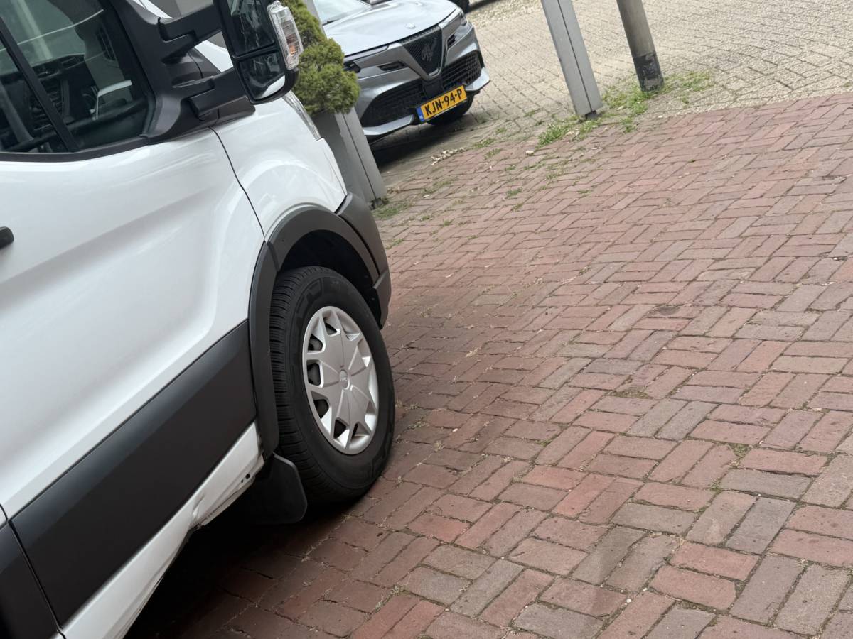 Ford Transit Ford Transit 350 2.0 TDCI L5H1 Trend Skeletal Bj 2021 Km 64.000 Grote laadbak