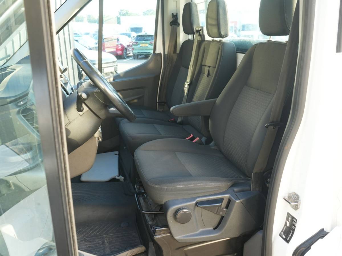 Ford Transit Ford Transit 350 2.0 TDCI L5H1 Trend Skeletal Bj 2021 Km 64.000 Grote laadbak