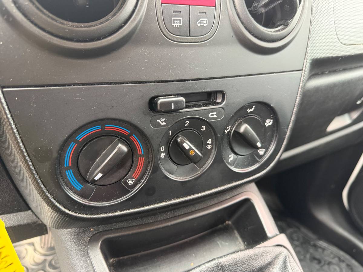 Fiat Fiorino Fiat Fiorino 1.3 MJ SX, airco, Parkeersensoren, MARGE auto