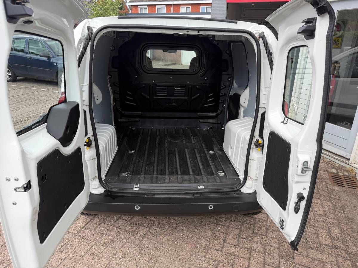 Fiat Fiorino Fiat Fiorino 1.3 MJ SX, airco, Parkeersensoren, MARGE auto