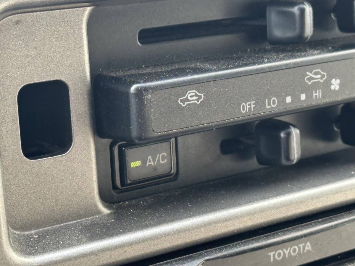 Toyota HiAce Toyota HiAce 2.5 D-4D KWB Comfort Airco/Clima