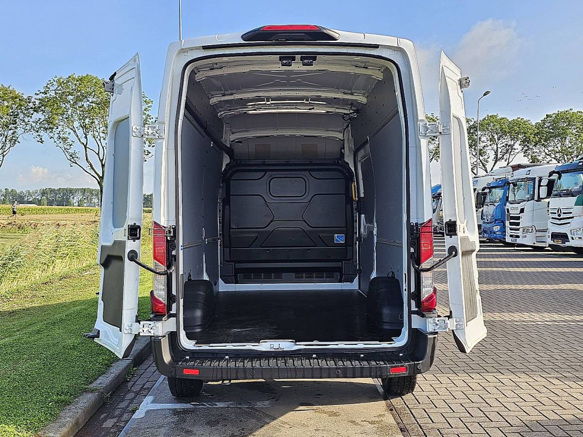 Ford Transit FORD TRANSIT 2.0 l3h3 navi camera!