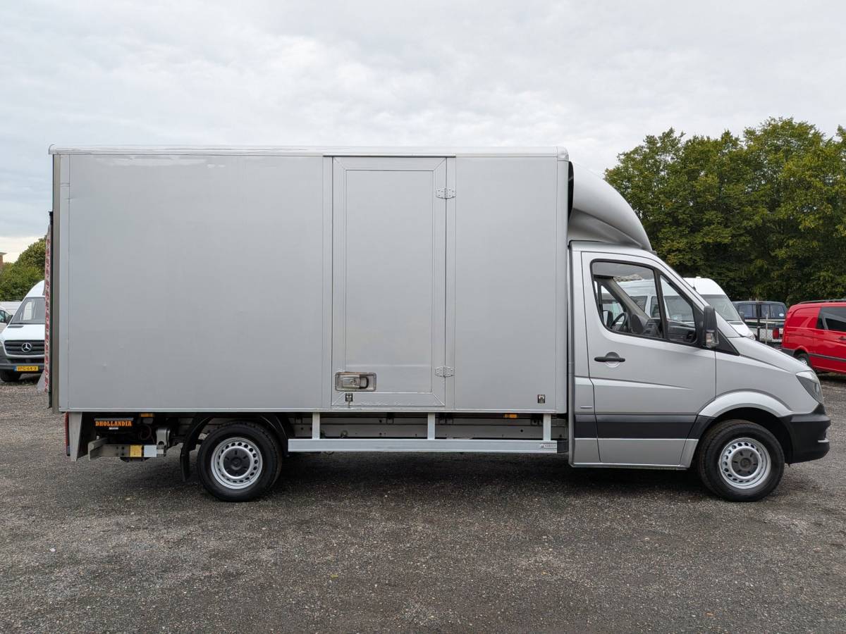 Mercedes-Benz Sprinter Mercedes-Benz Sprinter 316 2.2 CDI Bakwagen / laadklep / Airco / Cruise / Ladebordwand / Koffer