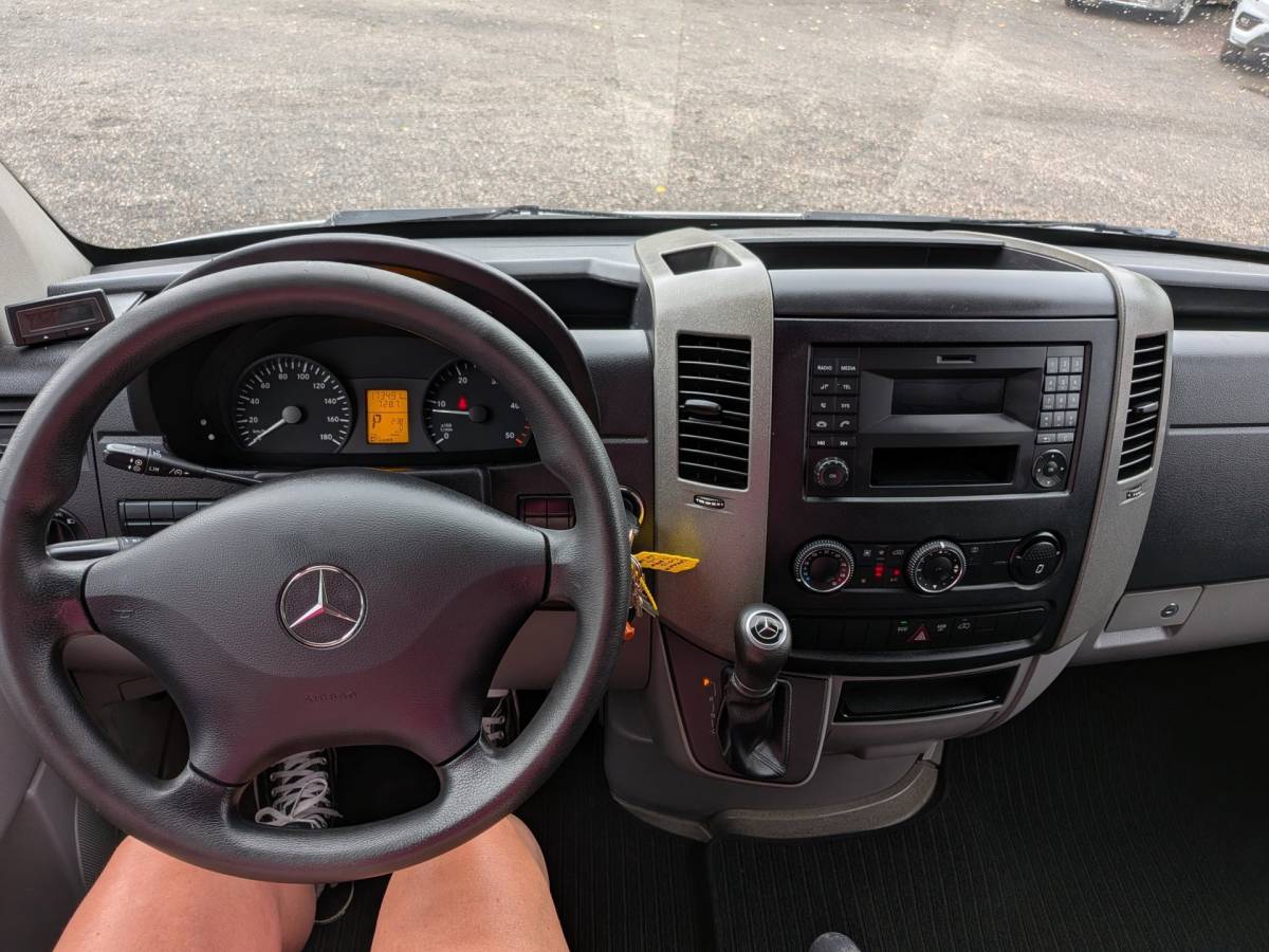 Mercedes-Benz Sprinter Mercedes-Benz Sprinter 316 2.2 CDI Bakwagen / laadklep / Airco / Cruise / Ladebordwand / Koffer