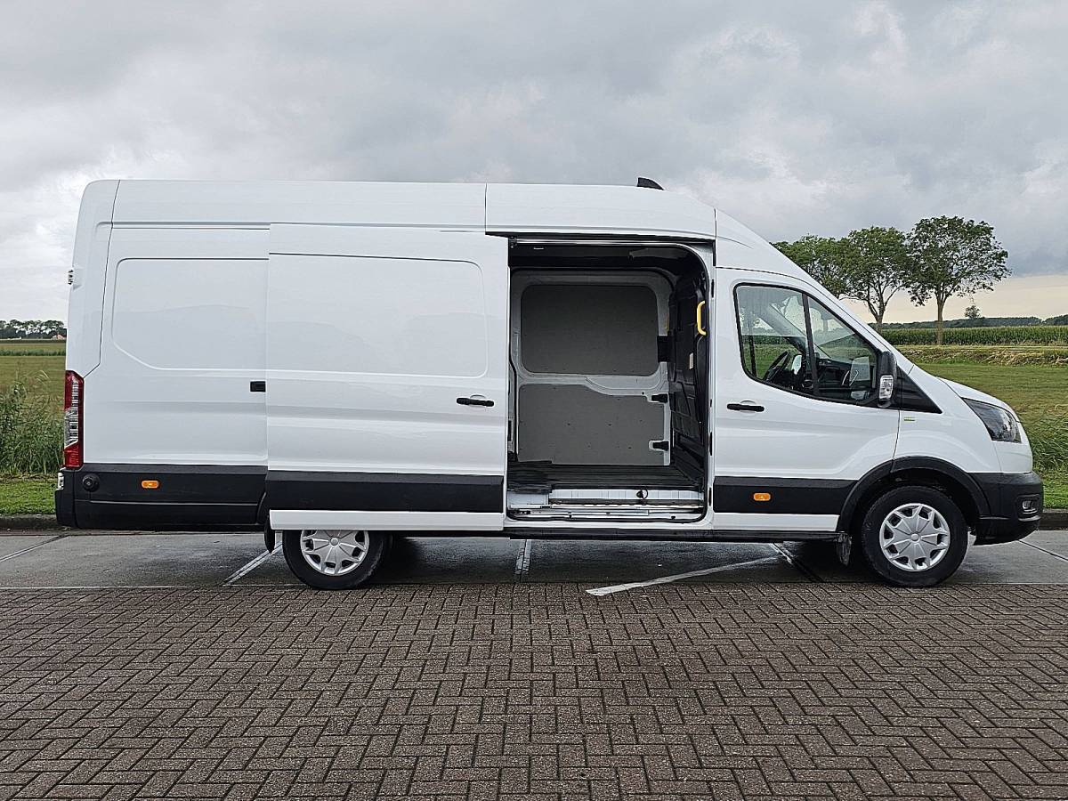 Ford E-Transit FORD E-TRANSIT l4h3 68kwh 317kmwltp