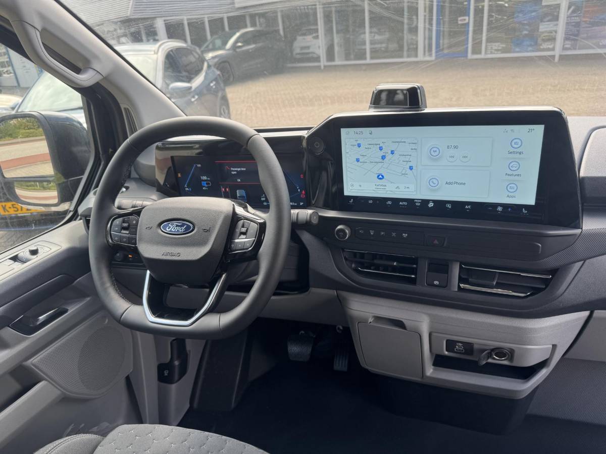 Ford E-Transit Custom Ford E-Transit Custom 340 L2H1 Limited 71 kWh | SCI | 218pk | Laadvloer bescherming | 12-weg verstel- en verwarmbare AGR bestuurders- en passagiersstoel Laadvloer bescherming,12-weg verstel- en verwarmbare AGR bestuurders- en passagiersstoel | Trekhaakvoorbereiding | 17 inch lichtmetalen velgen (Carbonised Grey) | Driver Assistent Pack Ultimate | AGM accu | BEV 3-fase oplaadkabel (mode 3, 32A, 10m)