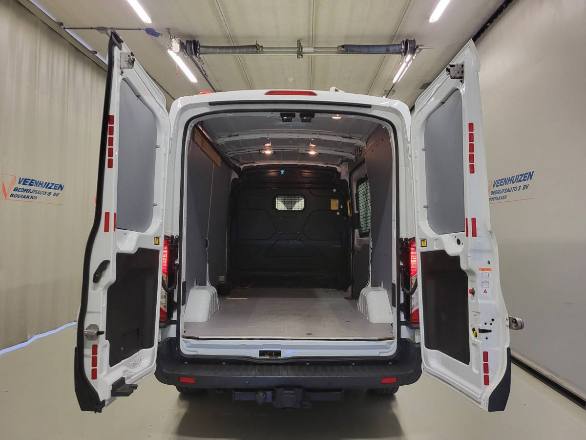 Ford Transit Ford Transit 2.0TDCI L2/H2 2800kg Trekgewicht Euro 6!