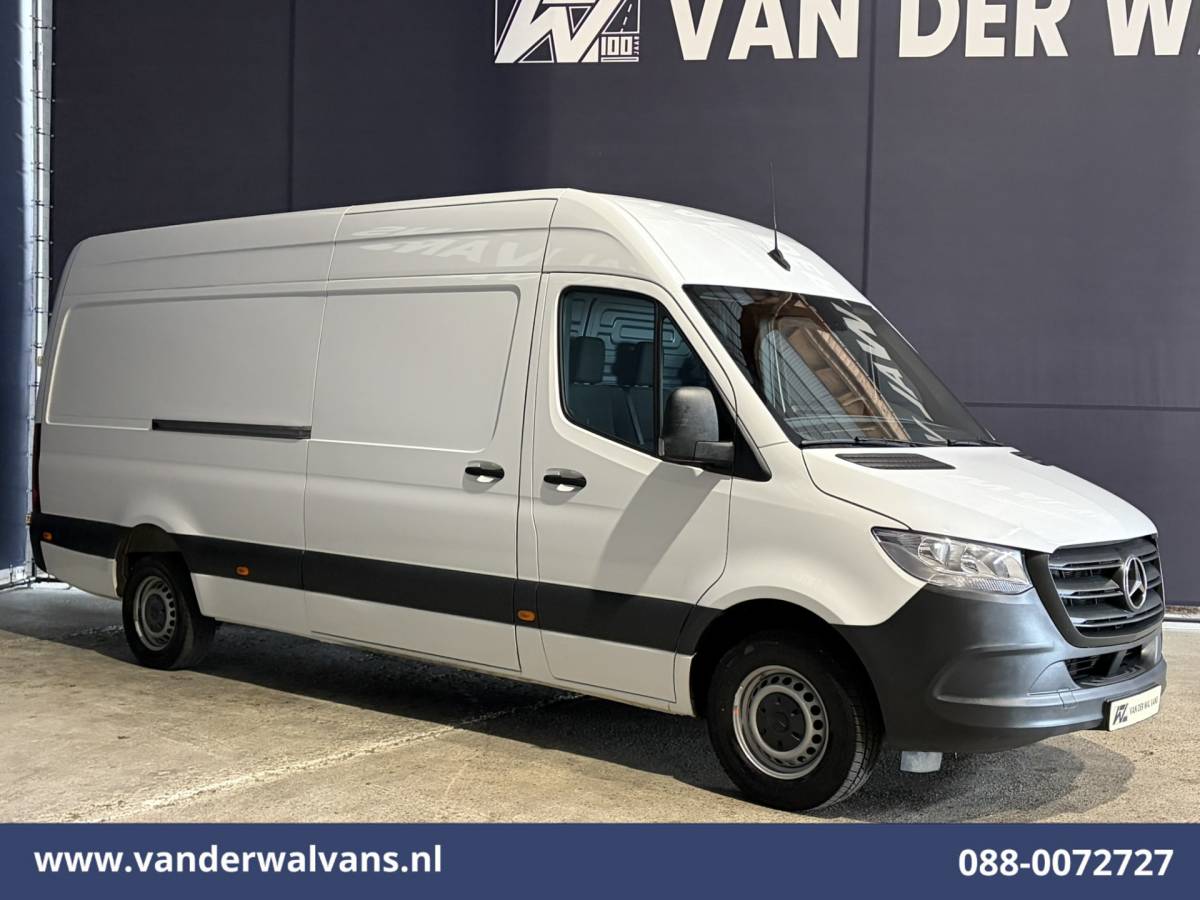 Mercedes-Benz Sprinter Mercedes-Benz Sprinter 317 CDI 170pk L3H2 Euro6 Airco | XXL MBUX | Camera | Navigatie | Apple Carplay | Cruisecontrol Android Auto, Bijrijdersbank