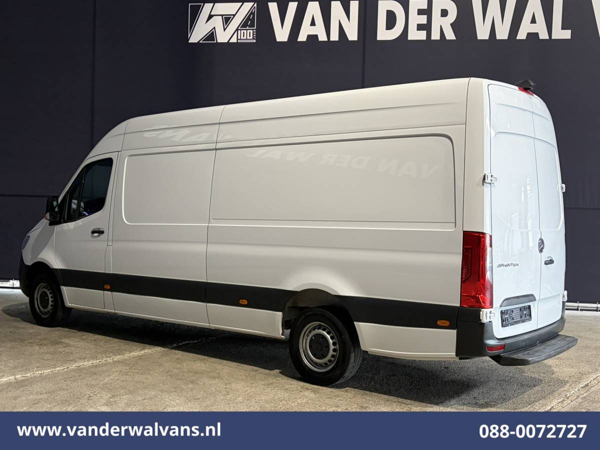 Mercedes-Benz Sprinter Mercedes-Benz Sprinter 317 CDI 170pk L3H2 Euro6 Airco | XXL MBUX | Camera | Navigatie | Apple Carplay | Cruisecontrol Android Auto, Bijrijdersbank